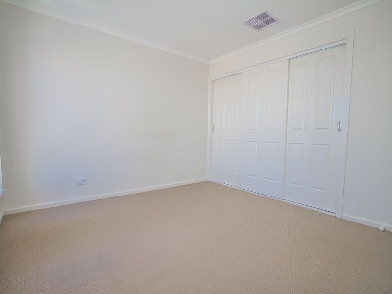14 David Circuit, Hillside VIC 3037