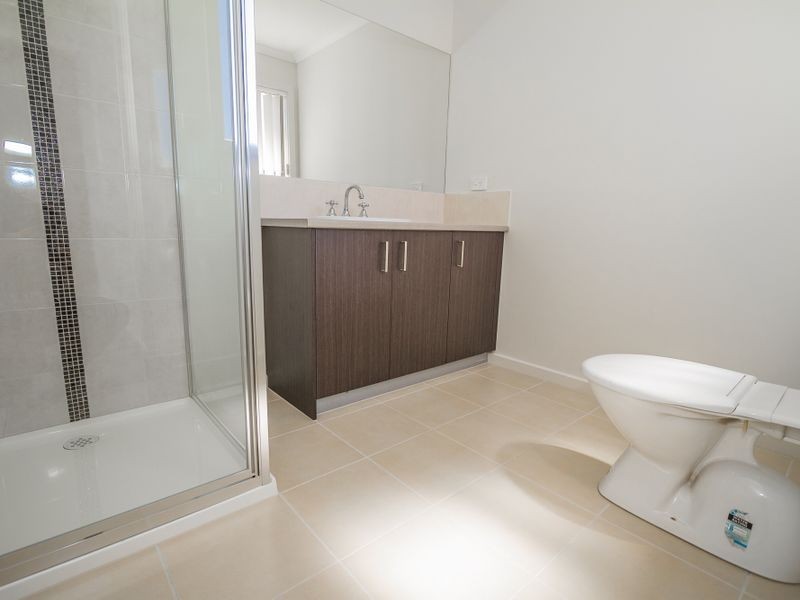 14 David Circuit, Hillside VIC 3037
