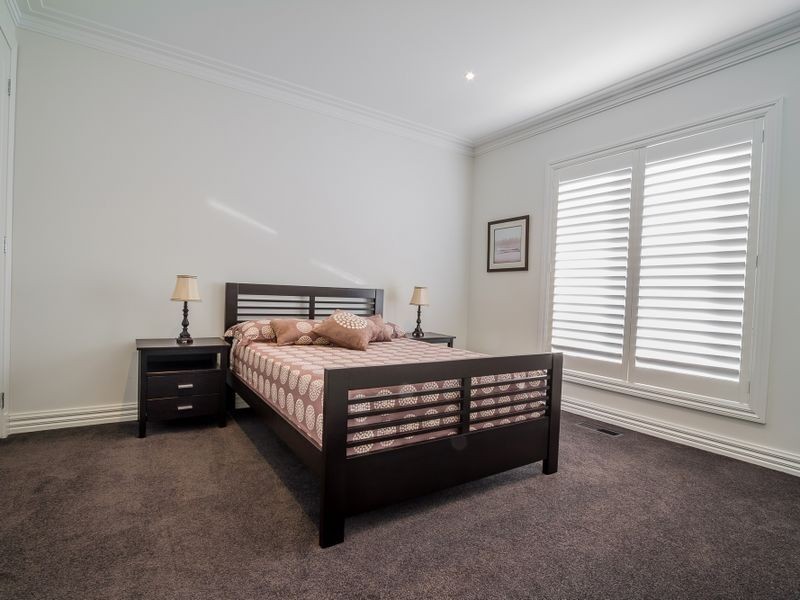 31 Helmsdale Crescent, Greenvale VIC 3059