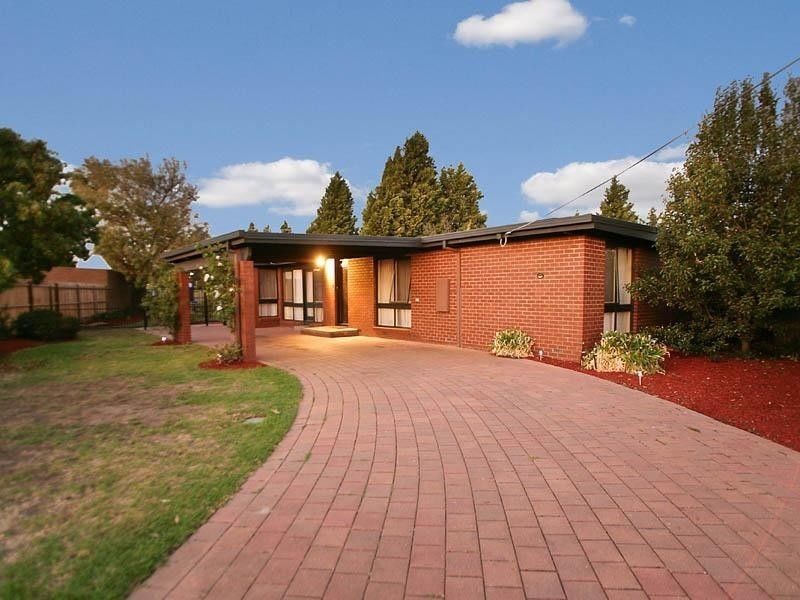 2 Winton Court, Craigieburn VIC 3064