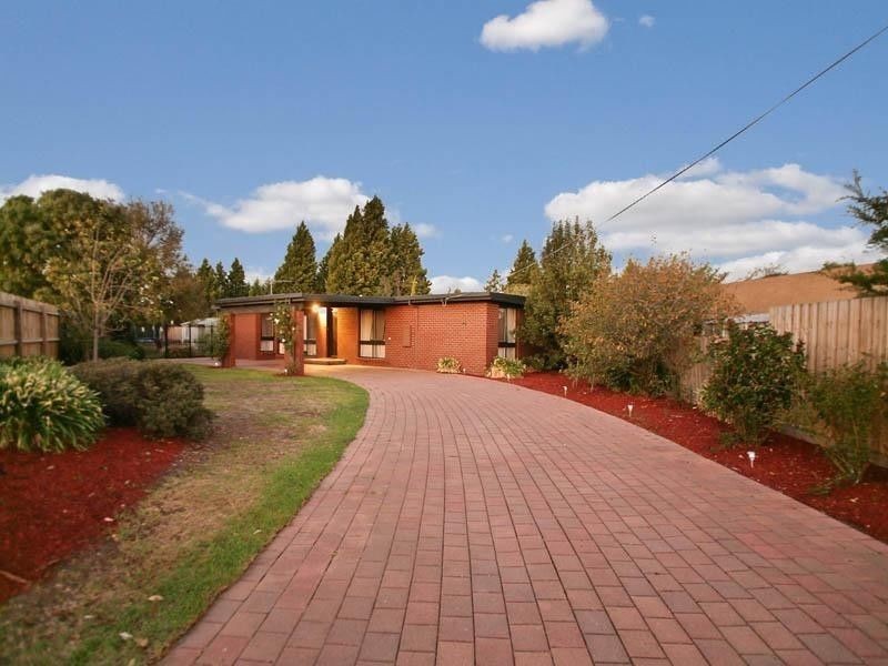 2 Winton Court, Craigieburn VIC 3064