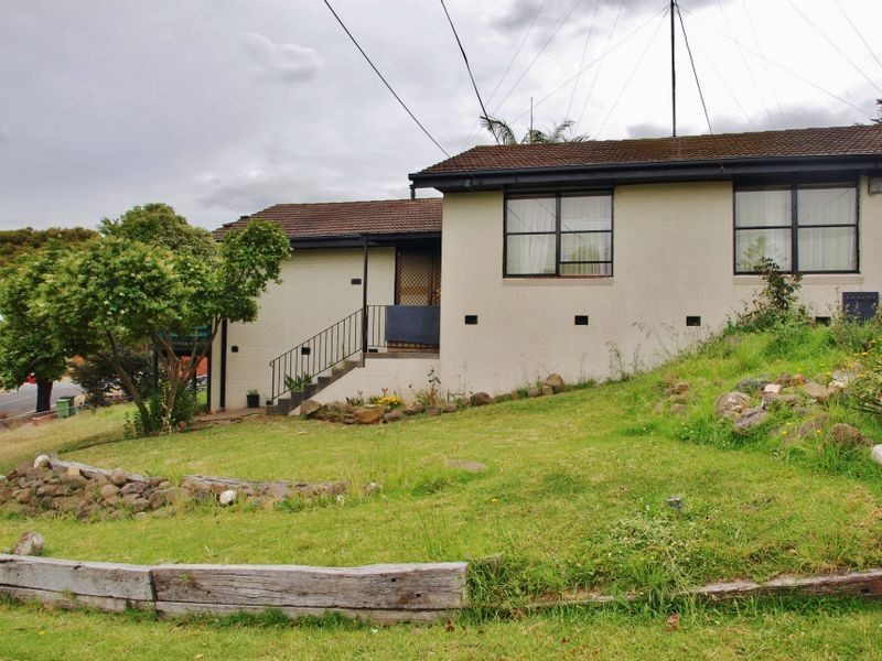 30 Hendricks Crescent, Jacana VIC 3047