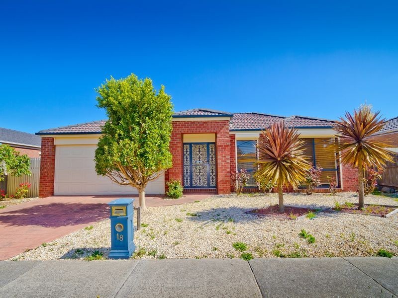 18 Marne Drive, Roxburgh Park VIC 3064