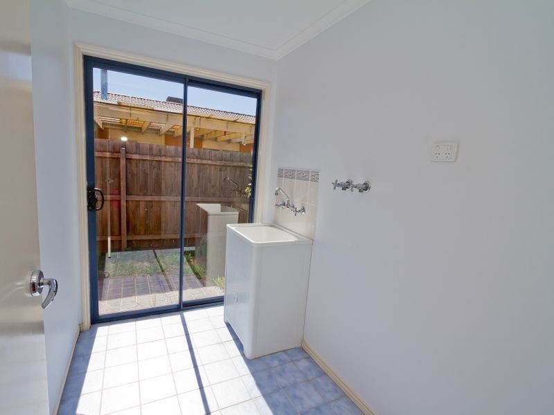 18 Marne Drive, Roxburgh Park VIC 3064