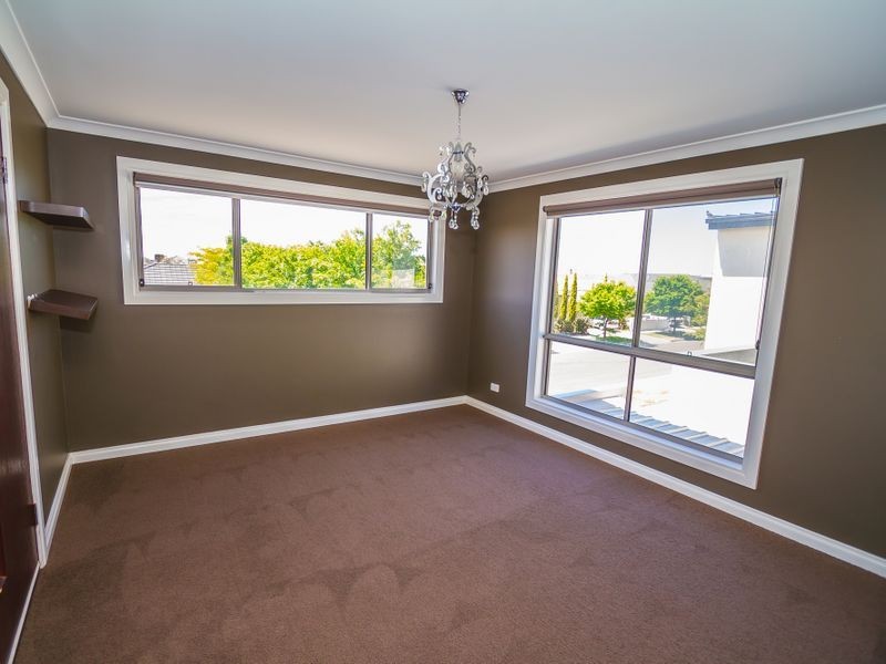 10 Grosvenor Square, Craigieburn VIC 3064