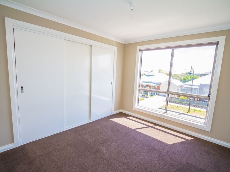 10 Grosvenor Square, Craigieburn VIC 3064