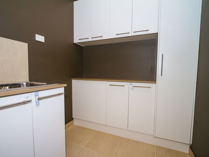 10 Grosvenor Square, Craigieburn VIC 3064