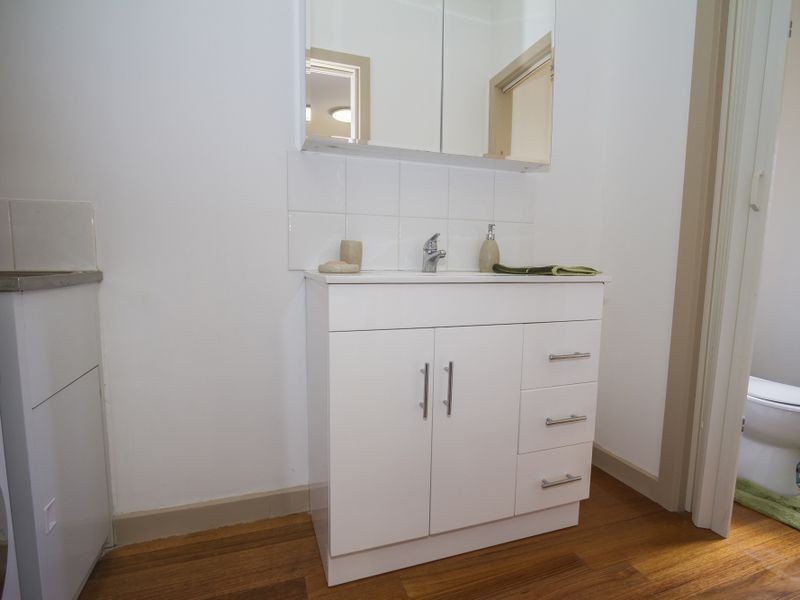 2/3 Whiltshire Drive, Roxburgh Park VIC 3064