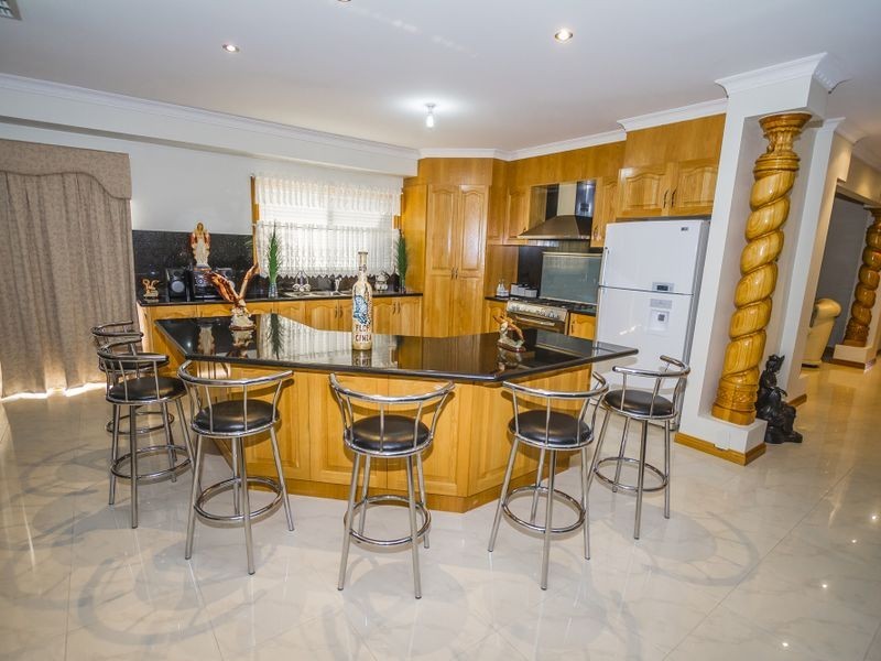 3 Wise Way, Roxburgh Park VIC 3064