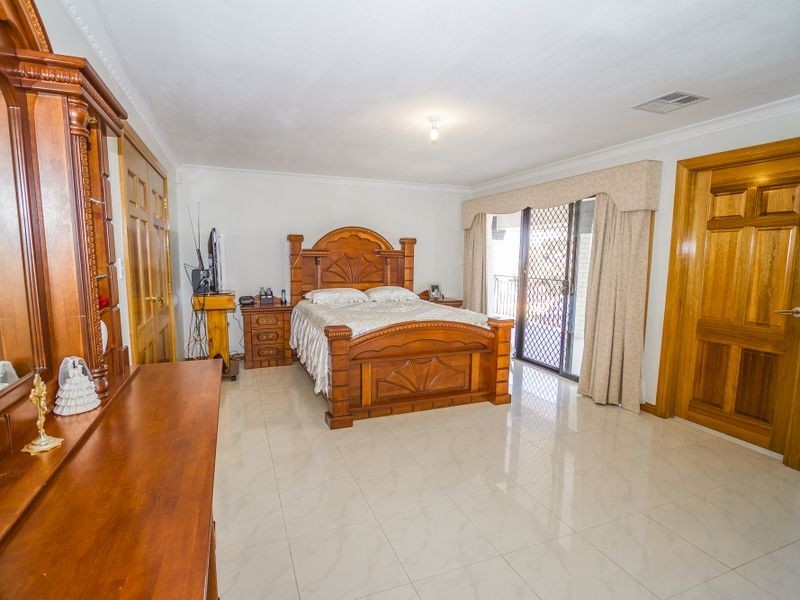 3 Wise Way, Roxburgh Park VIC 3064