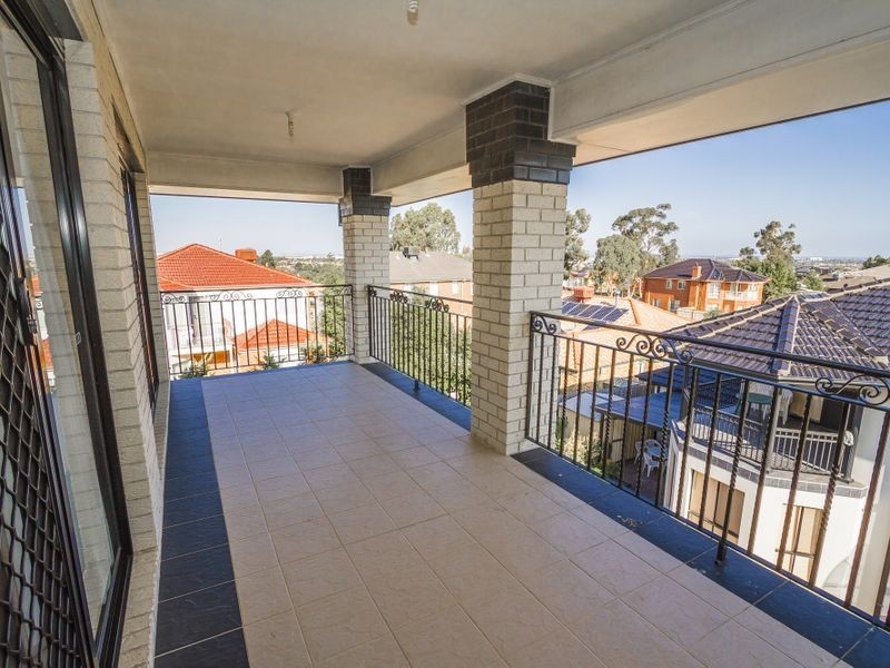 3 Wise Way, Roxburgh Park VIC 3064