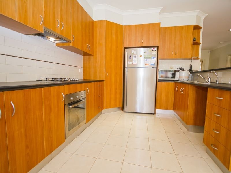 2/39 Banksia Grove, Tullamarine VIC 3043