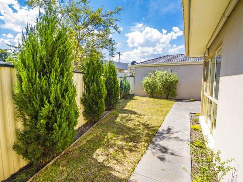 2/39 Banksia Grove, Tullamarine VIC 3043