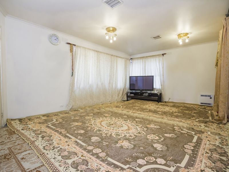 862 Ballarat Road, Deer Park VIC 3023