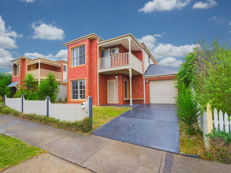 5 Woodbine Close, Craigieburn VIC 3064
