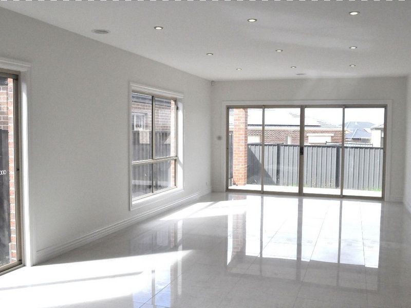 6 Viewside Crescent, Craigieburn VIC 3064
