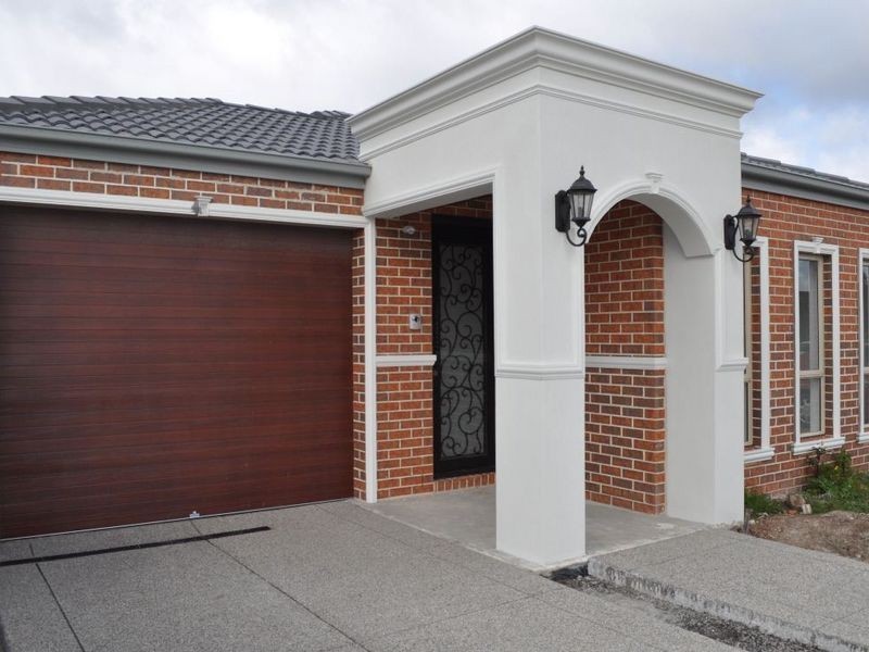 6 Viewside Crescent, Craigieburn VIC 3064