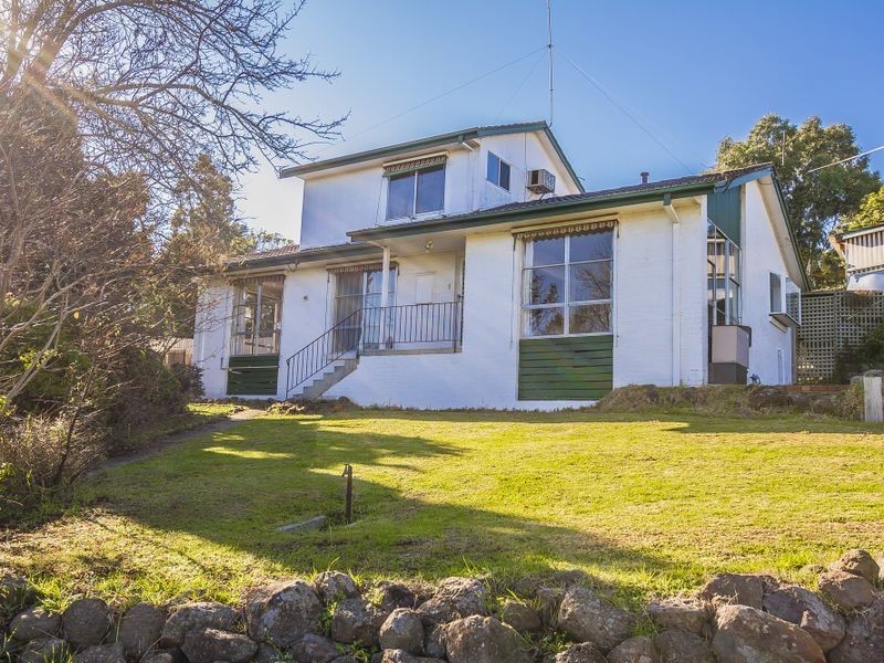 48 Lorraine Cresent, Jacana VIC 3047