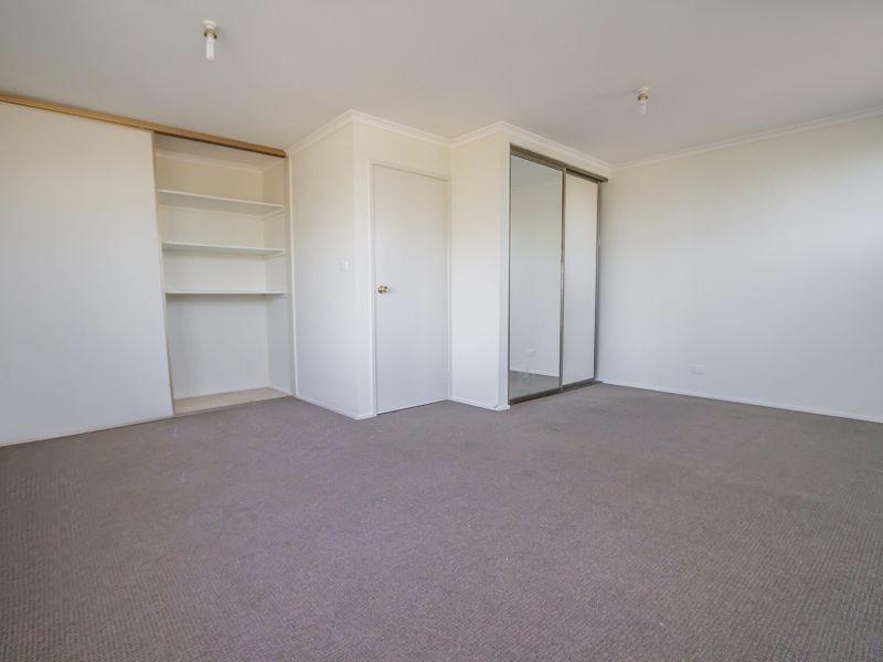 48 Lorraine Cresent, Jacana VIC 3047