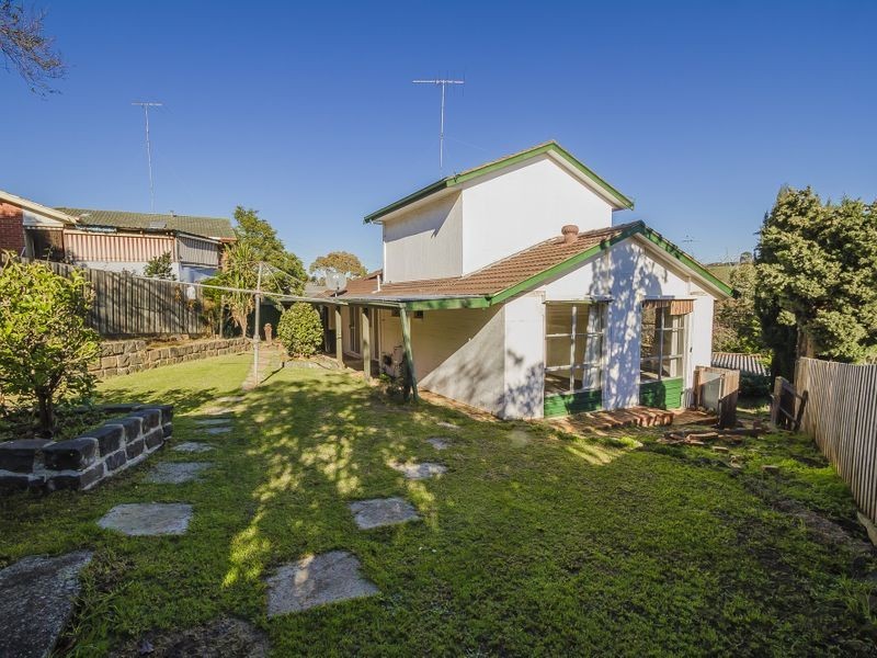 48 Lorraine Cresent, Jacana VIC 3047