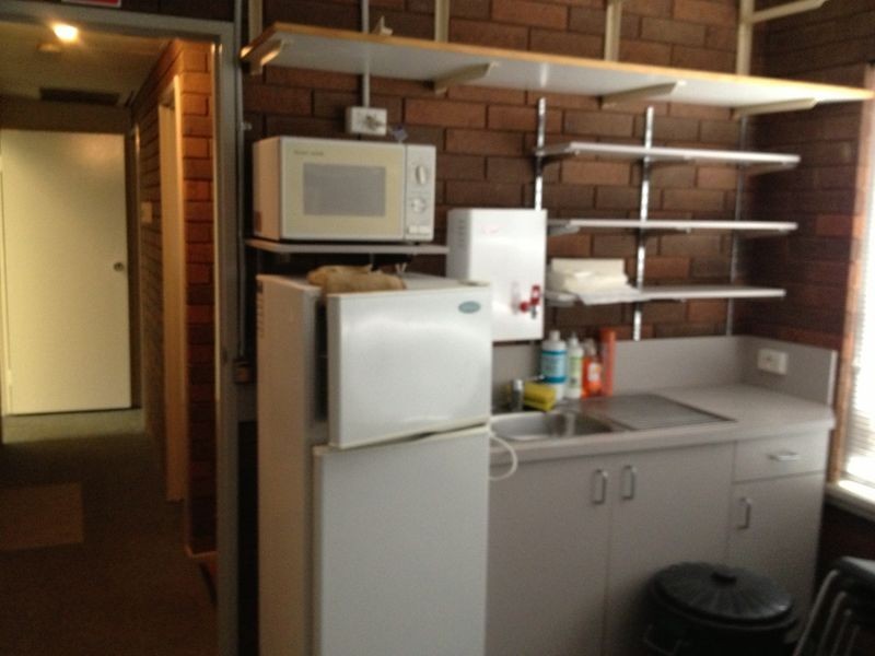 2/250 High Street, Melton VIC 3337