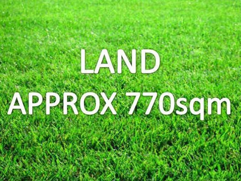 30 Stillwell Crescent, Roxburgh Park VIC 3064