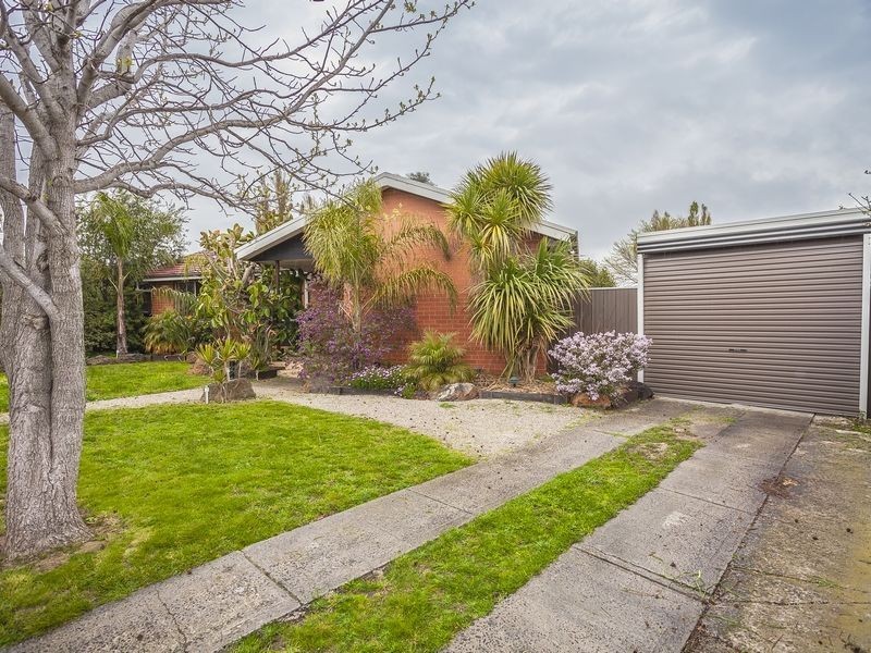 4 Lovat Court, Coolaroo VIC 3048