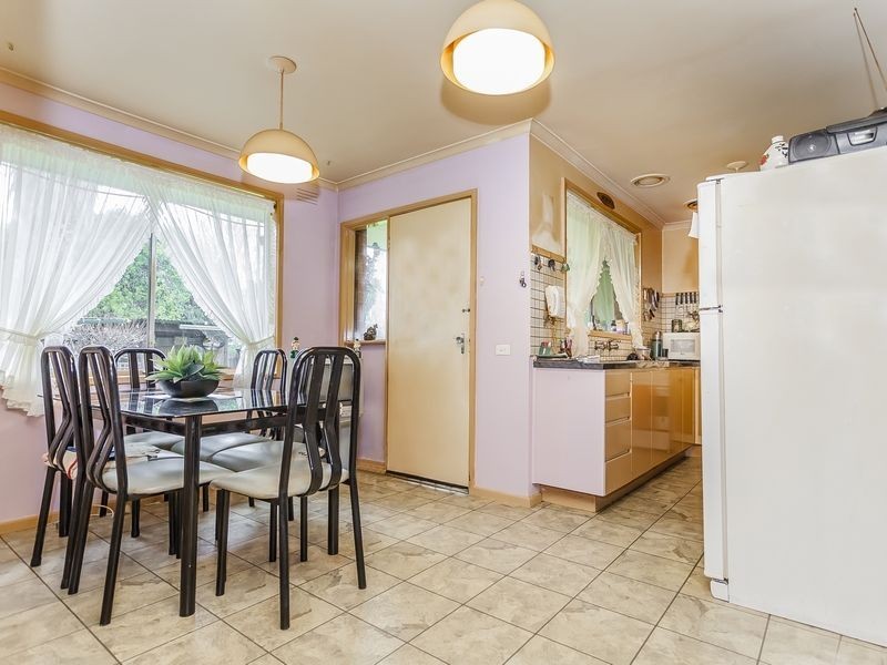 4 Lovat Court, Coolaroo VIC 3048