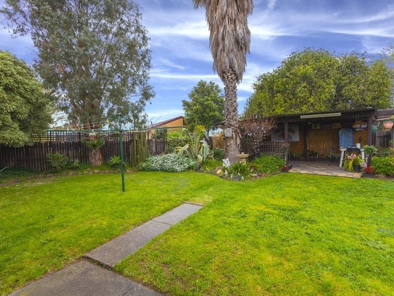 4 Lovat Court, Coolaroo VIC 3048