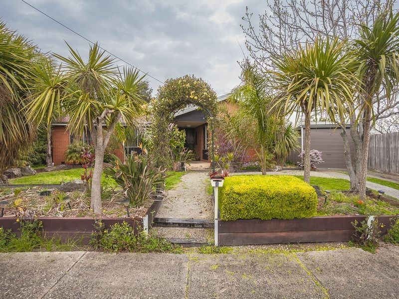 4 Lovat Court, Coolaroo VIC 3048