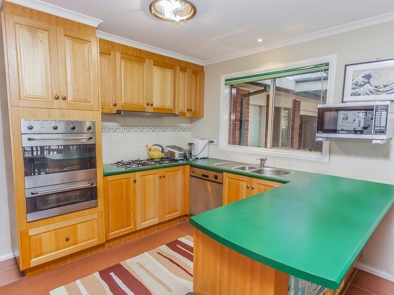 60 Wolviston Avenue, Hillside VIC 3037