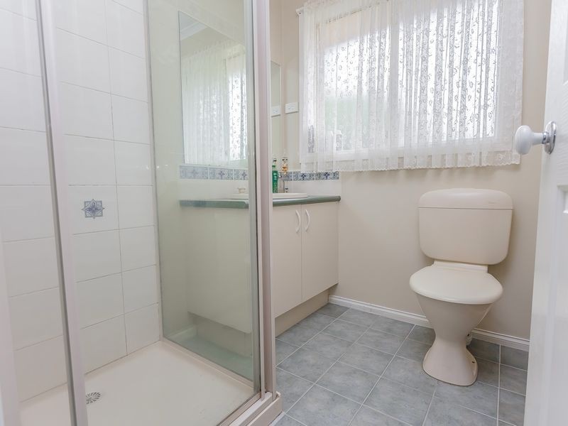 60 Wolviston Avenue, Hillside VIC 3037