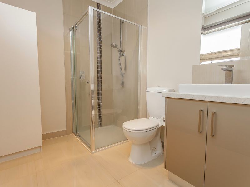 1/3 Fraser Court, Jacana VIC 3047