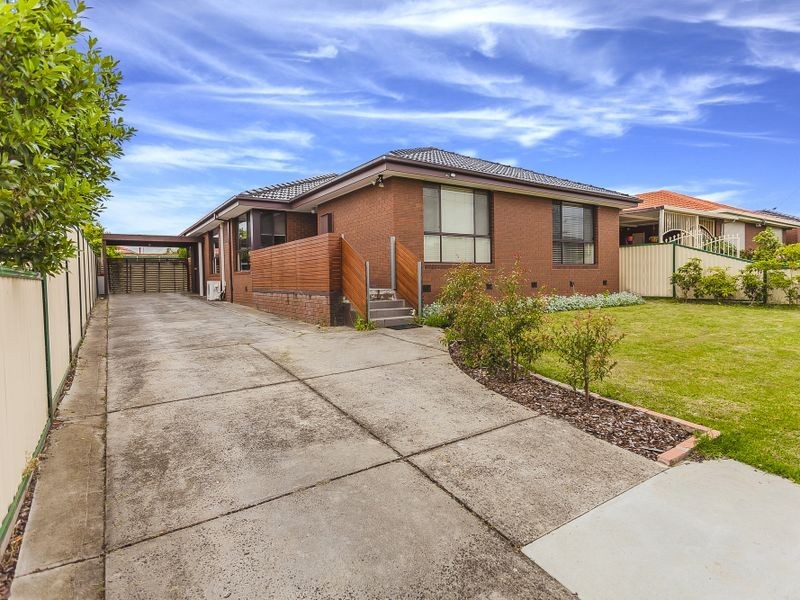24 Shawlands Drive, Tullamarine VIC 3043