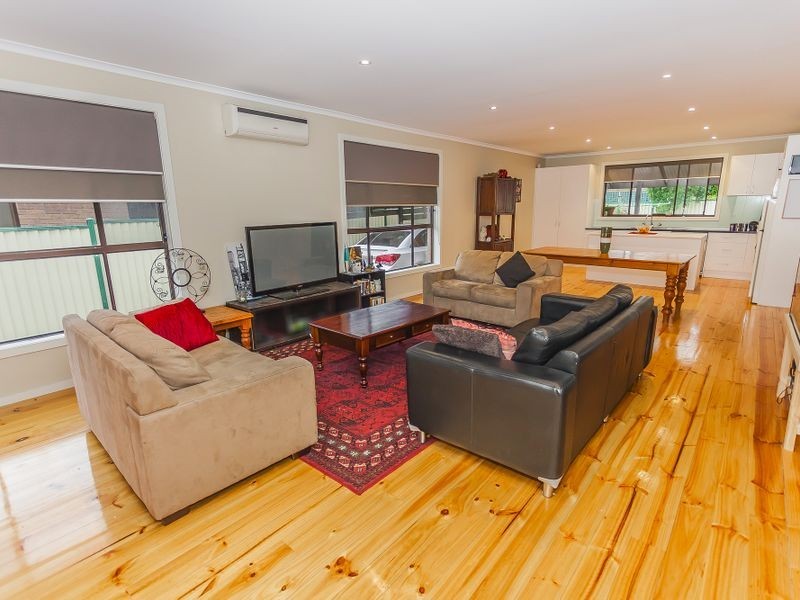 24 Shawlands Drive, Tullamarine VIC 3043