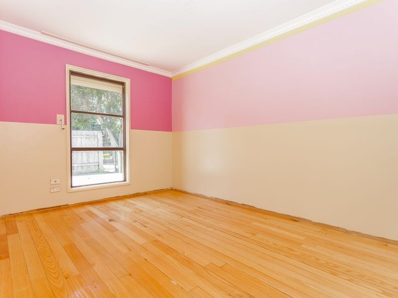 6 Rokewood Crescent, Meadow Heights VIC 3048