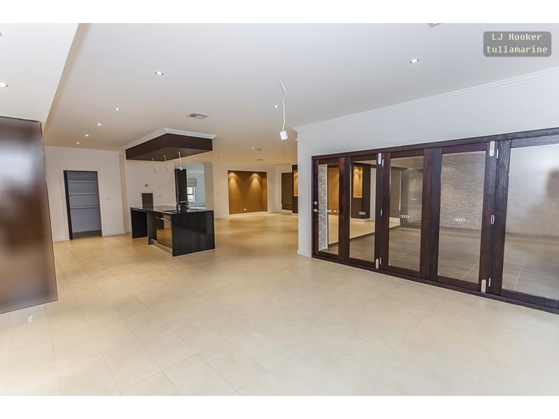 36 Arkley Drive, Greenvale VIC 3059