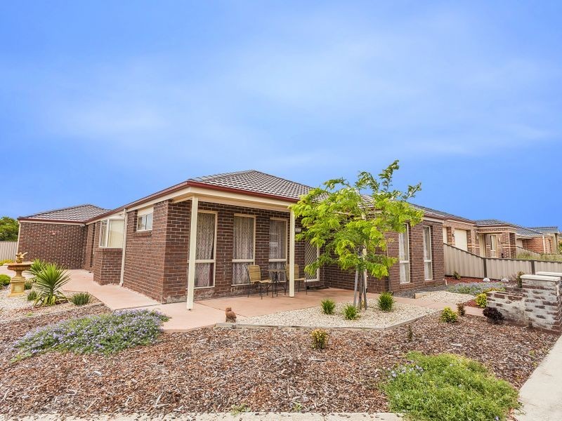 19 Lyons Avenue, Burnside Heights VIC 3023