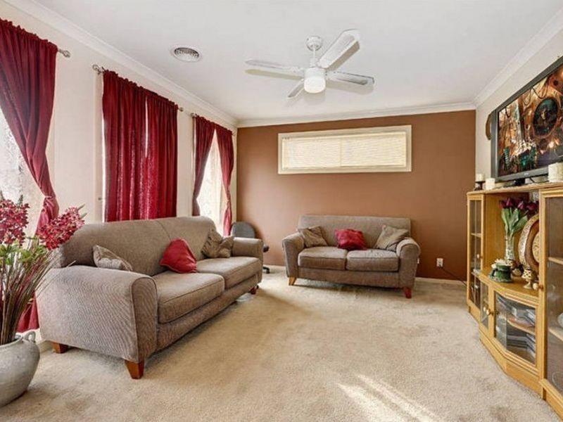 19 Lyons Avenue, Burnside Heights VIC 3023