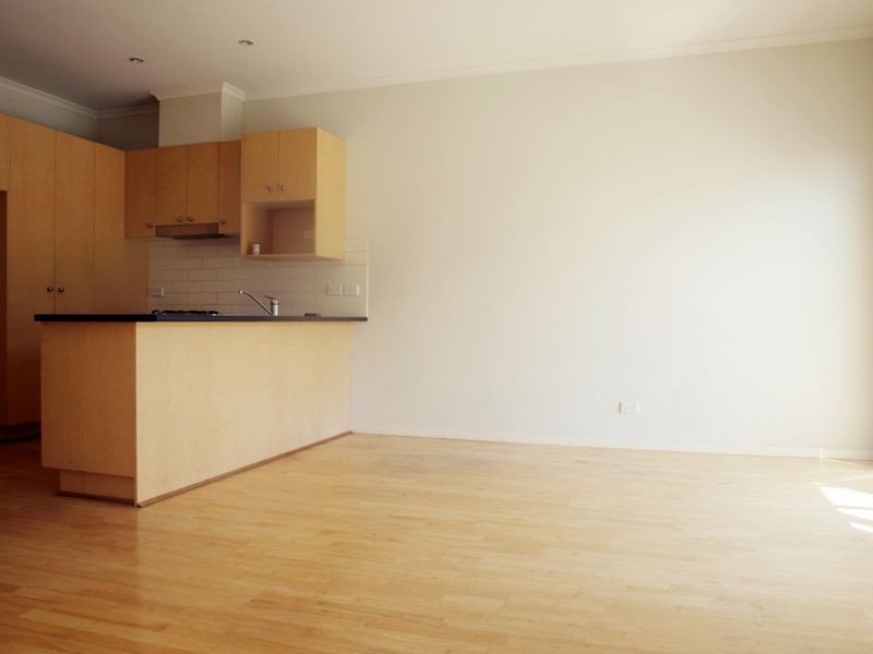 6 Balerno Circle, Gowanbrae VIC 3043