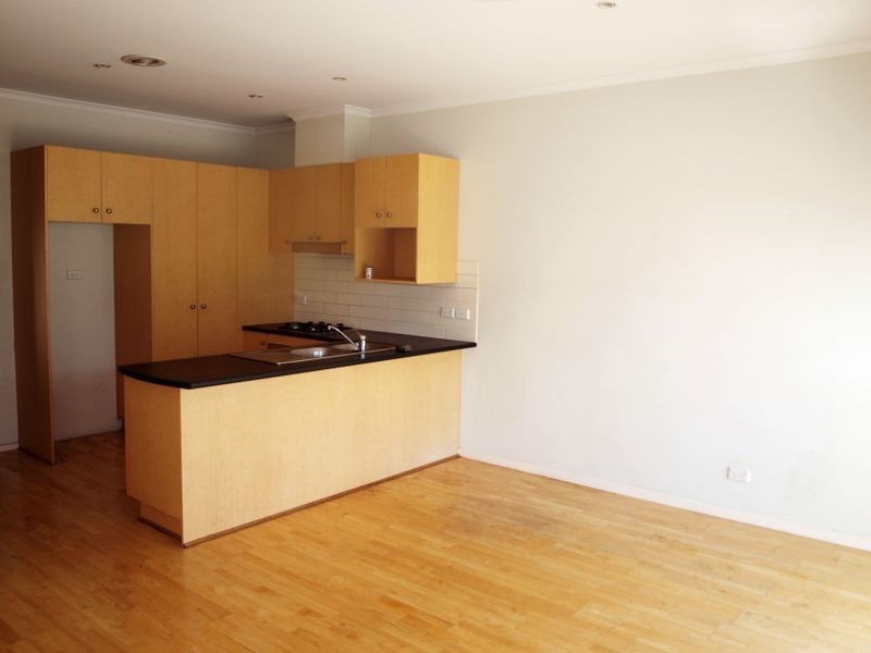 6 Balerno Circle, Gowanbrae VIC 3043