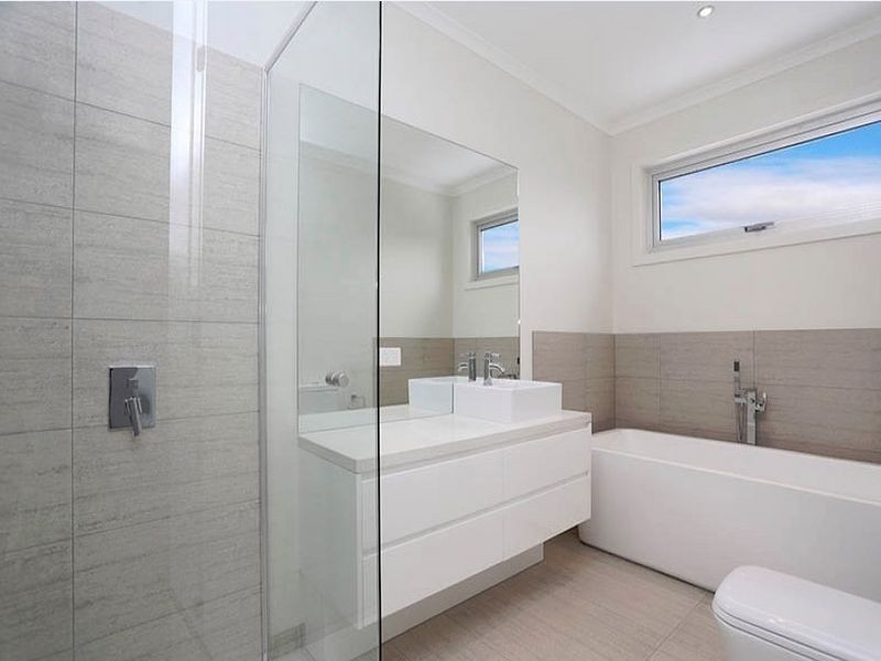 2/7 Kingston Street, Keilor Park VIC 3042