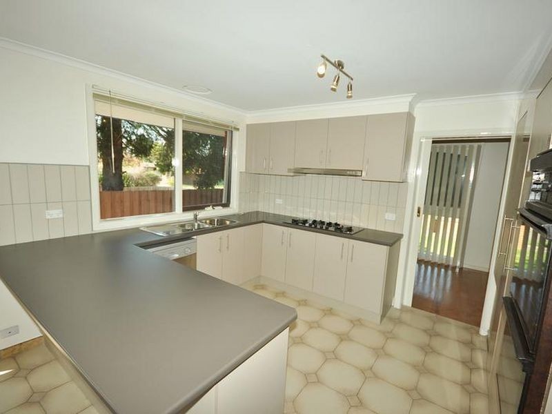 60 Wattleglen Street, Craigieburn VIC 3064