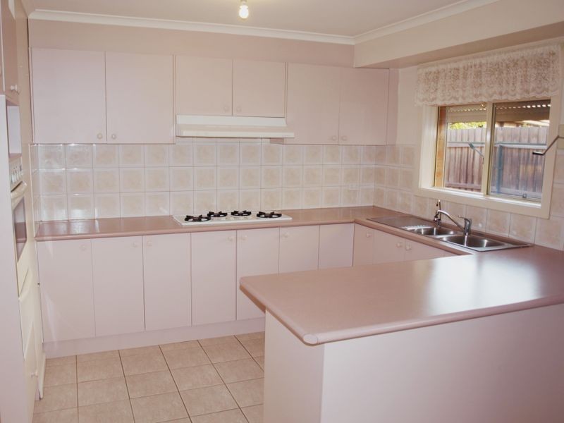 1/28 Marriot Road, Keilor Downs VIC 3038