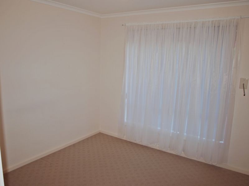 1/28 Marriot Road, Keilor Downs VIC 3038