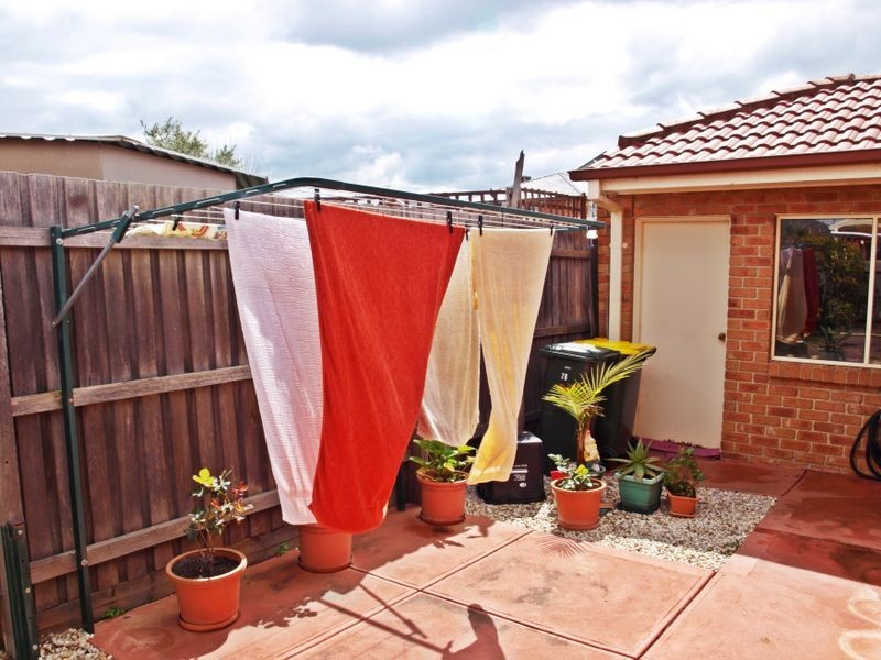 2/28 Marriot Road, Keilor Downs VIC 3038