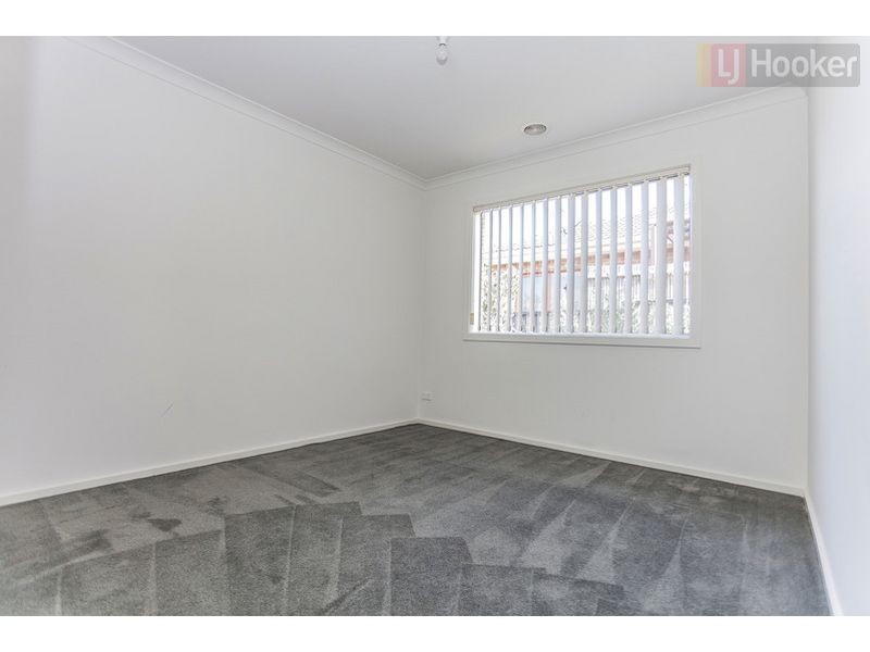 5 Candlebark Drive, Greenvale VIC 3059