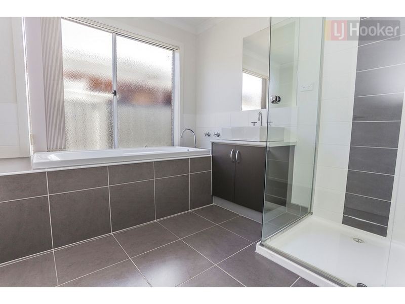 5 Candlebark Drive, Greenvale VIC 3059