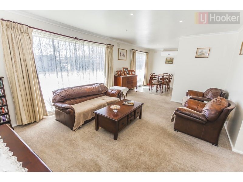 21 Bamford Avenue, Westmeadows VIC 3049