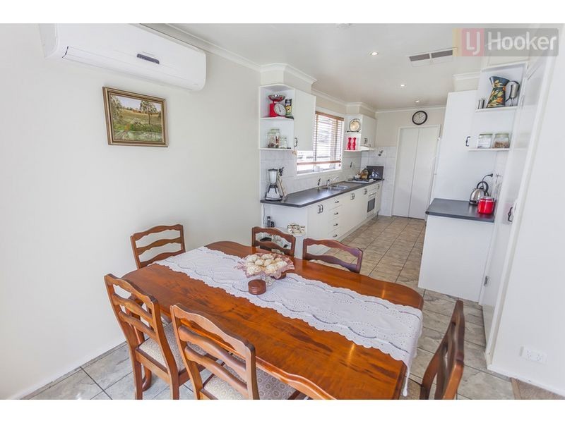 21 Bamford Avenue, Westmeadows VIC 3049